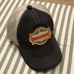 Trucker hat